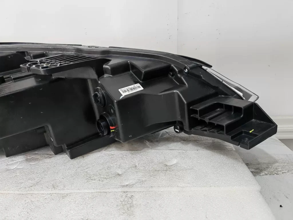 BYD Atto 3 Front Lights - Image 4