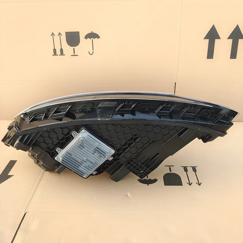 BYD Han Front Lights - Image 3