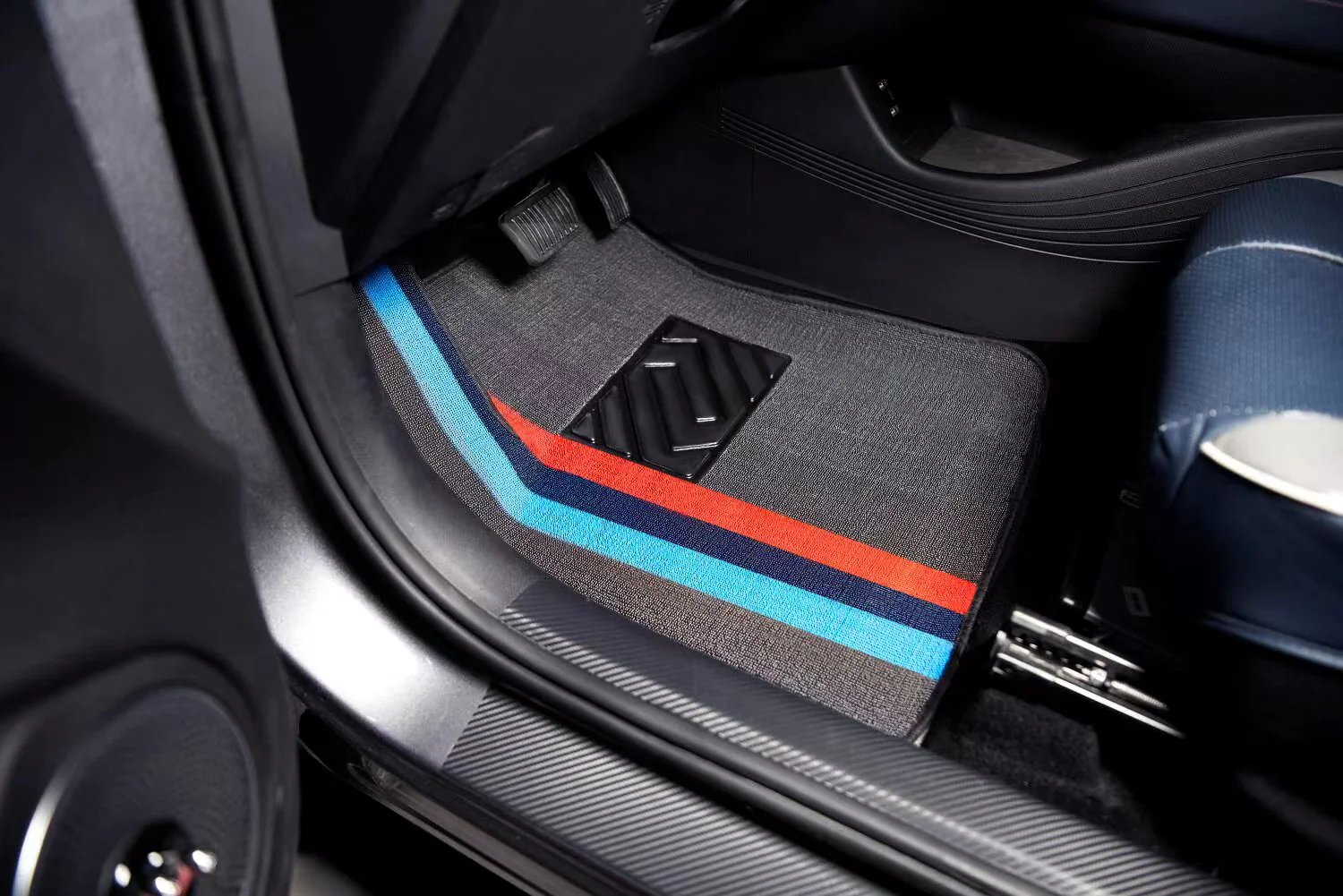 PET Floor Mats for BYD - Image 2