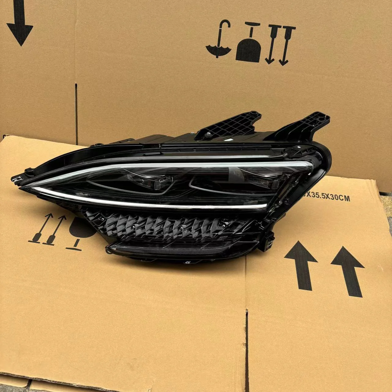 BYD Seal Front Lights - Image 3