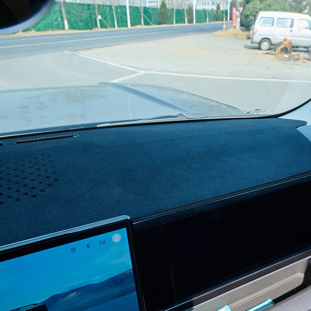Dashboard Sunshade Mat for Denza B5 - Image 2