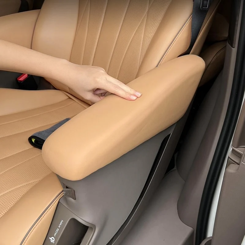 Denza D9 Middle Row Seat Armrest Cover - Image 6