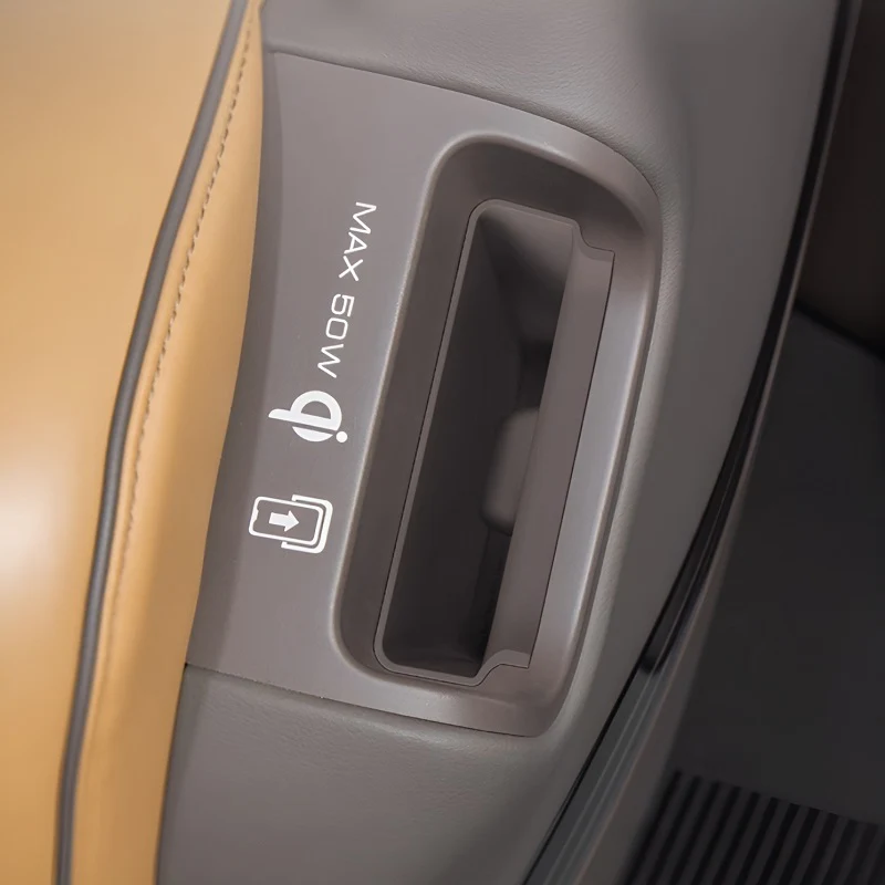 Second-Row Seat Side Wireless Charging Protective Pad for DENZA D9 - Image 5