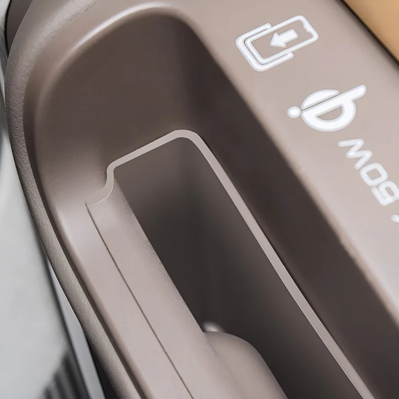 Second-Row Seat Side Wireless Charging Protective Pad for DENZA D9 - Image 7
