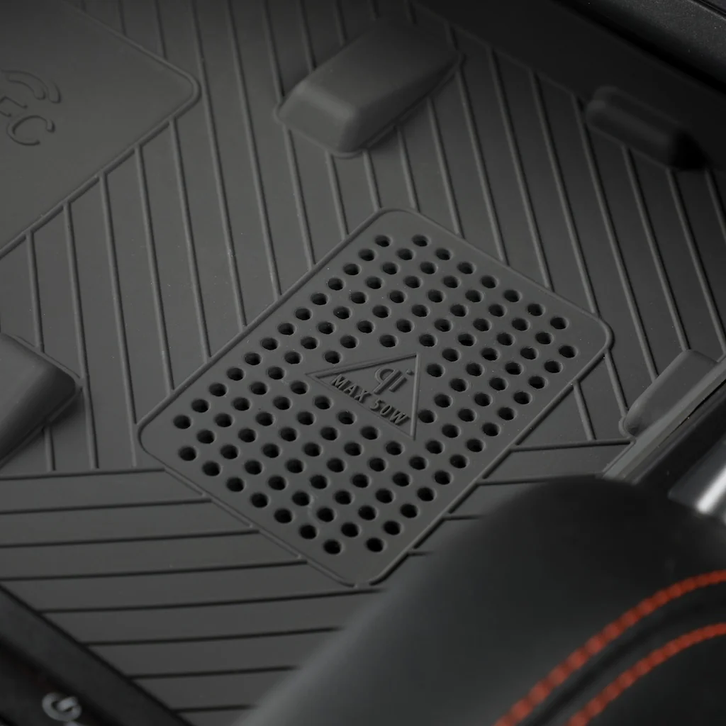 Wireless Charging Pad for Shark 6 - Image 9